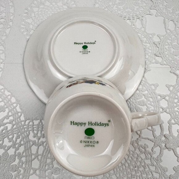 Nikko Happy Holidays 4 Coffee/Tea Cups Saucers Footed Swirl Christmas Tree - Picture 12 of 12